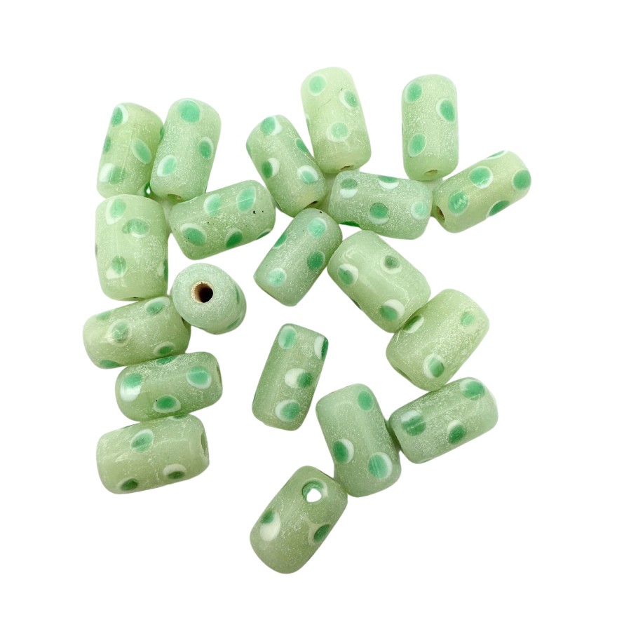20pcs Indian glass beads 8x13mm mint green