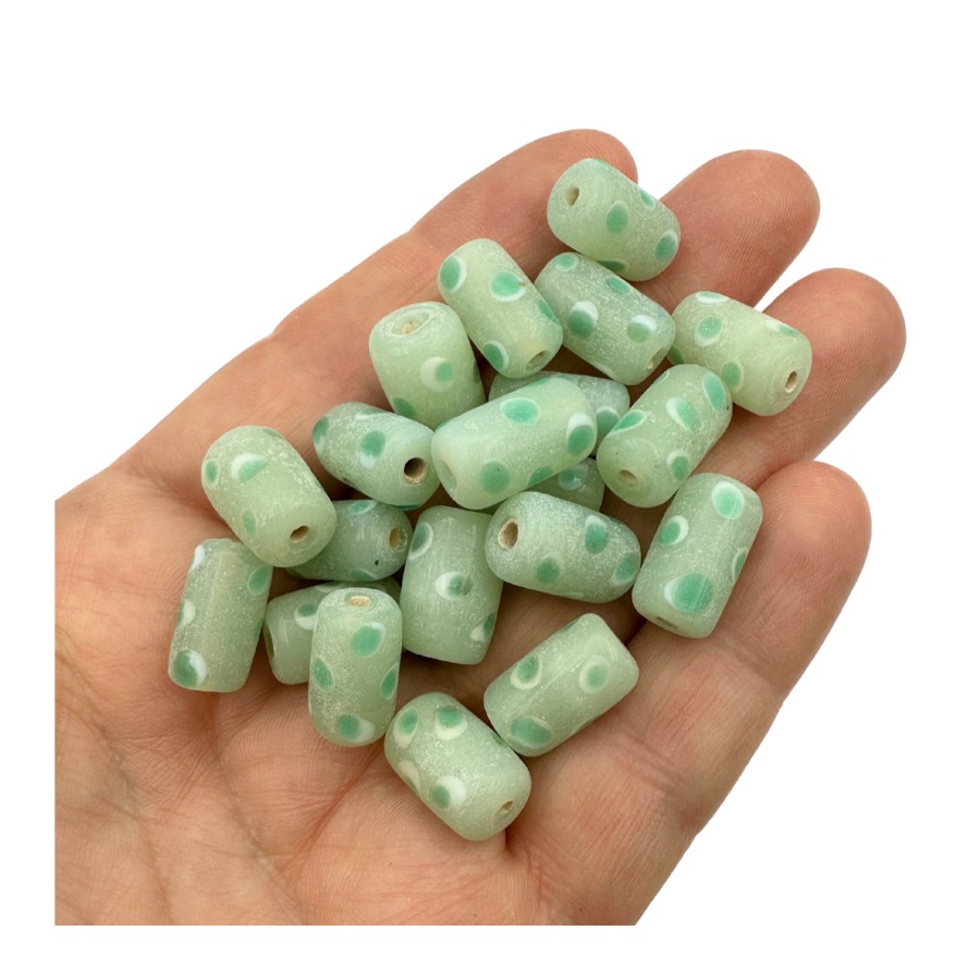 20pcs Indian glass beads 8x13mm mint green