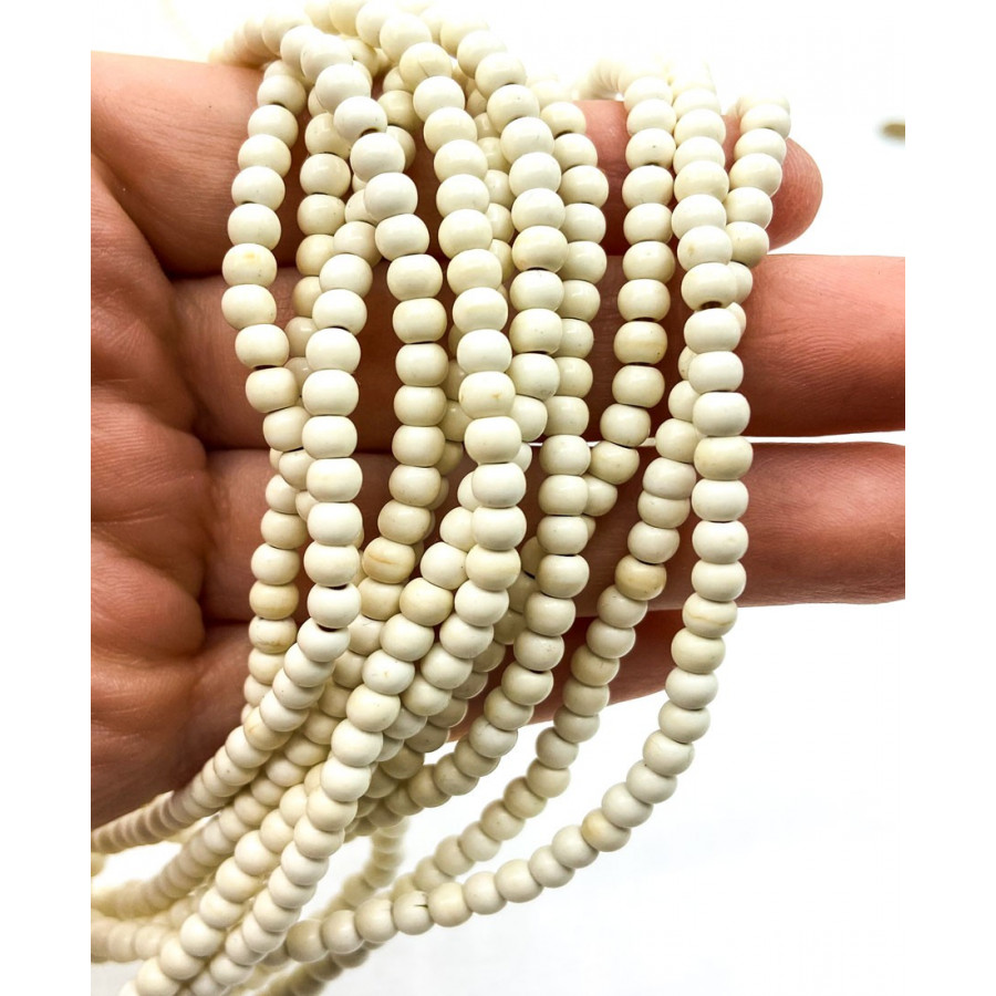Synthetic howlite 4mm bead strand 39cm
