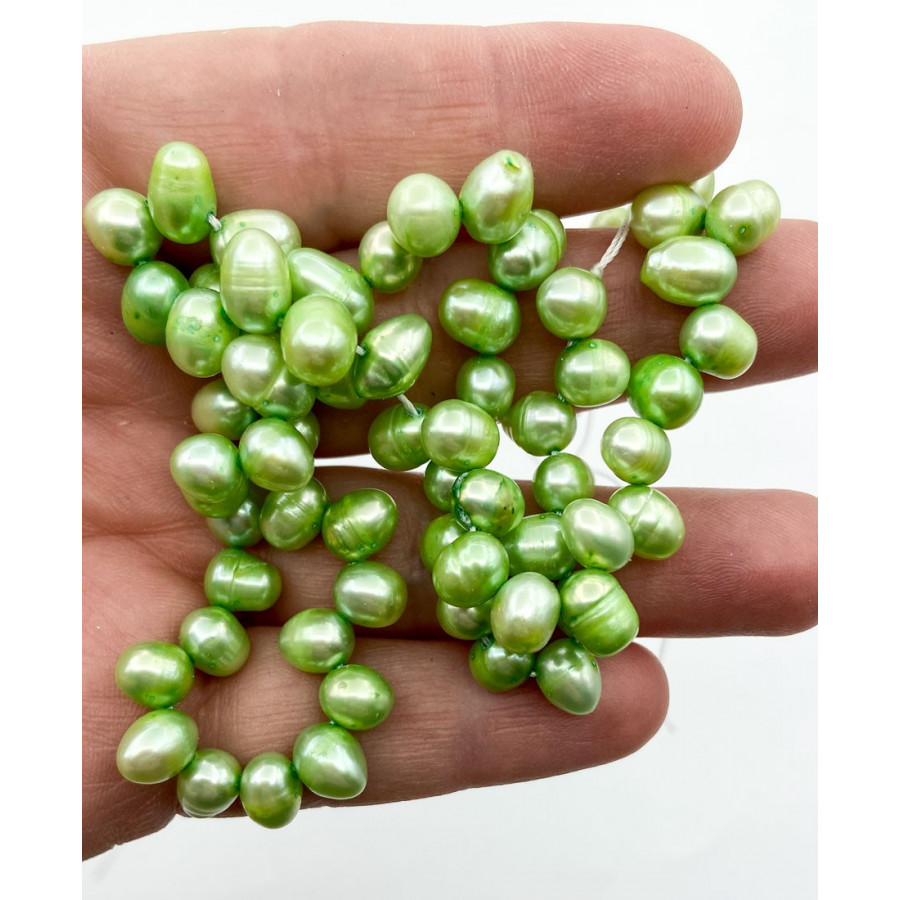 Freshwater pearl strand green